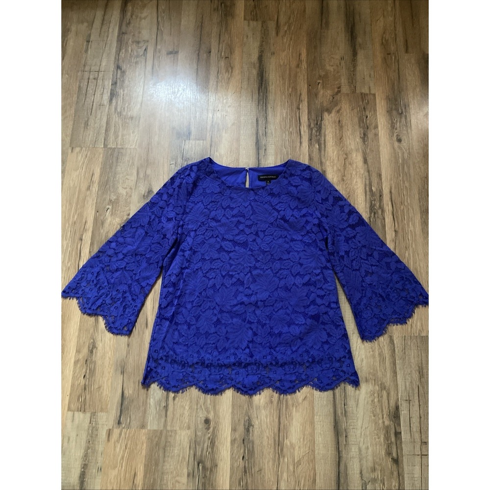 Banana Republic Womens Knit Top S Blue‎ Lace Floral Scalloped Hem Office Summer